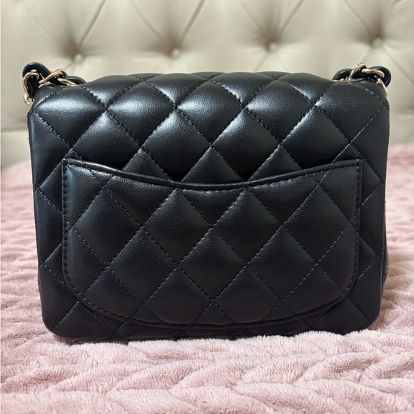 **SOLD** Chanel Square Mini - Picture 2 of 9